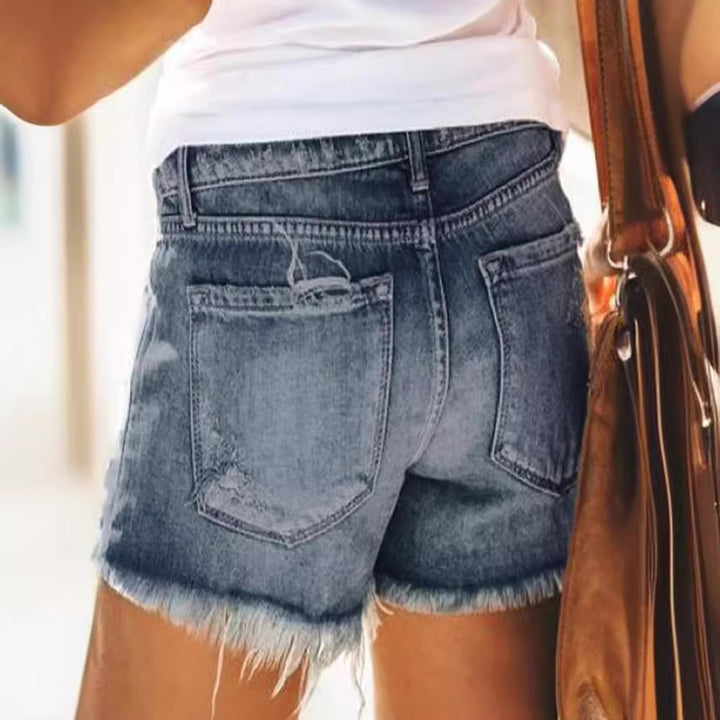 Dame trendy Destroyed Denim-shorts med frynsede kanter og fashionable huldetaljer Skovae