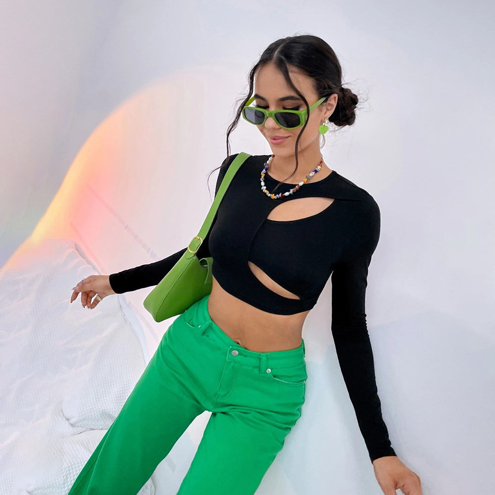 Kvinders crop top med asymmetrisk udskæringsdesign og fashionable lange ærmer Stilla