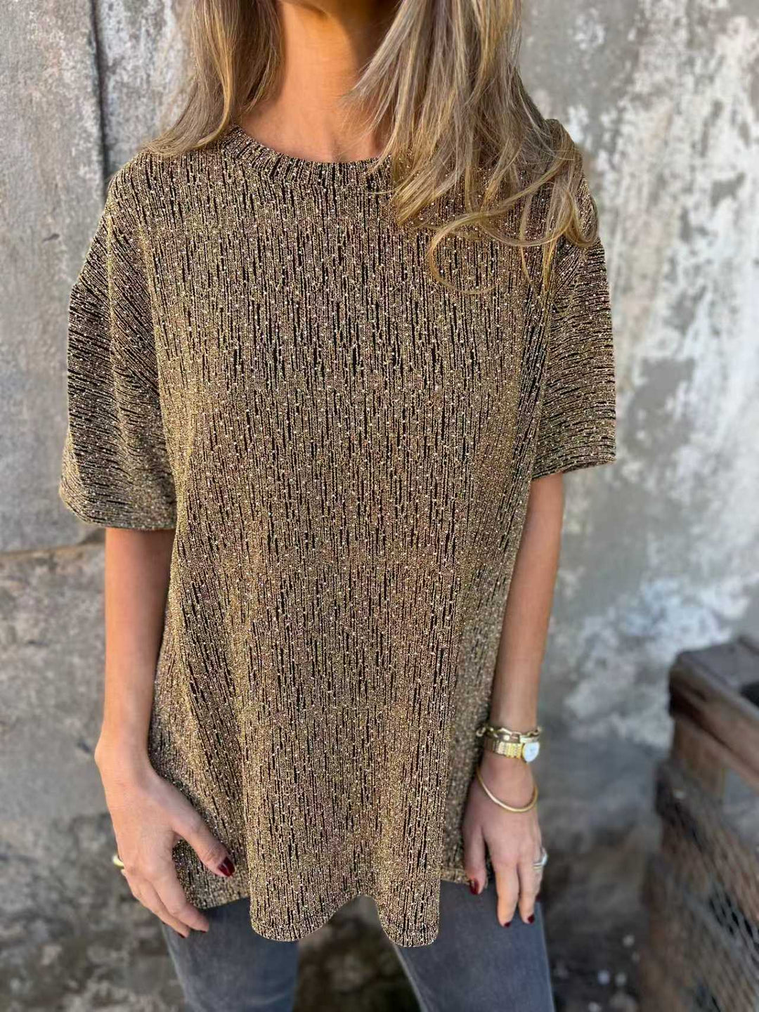 Dame oversized T-shirt med glimmersten og afslappet snit Skovae
