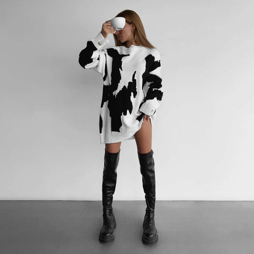 Kvindernes chunky strikkede oversized sweater med spændende grafisk design Stilla