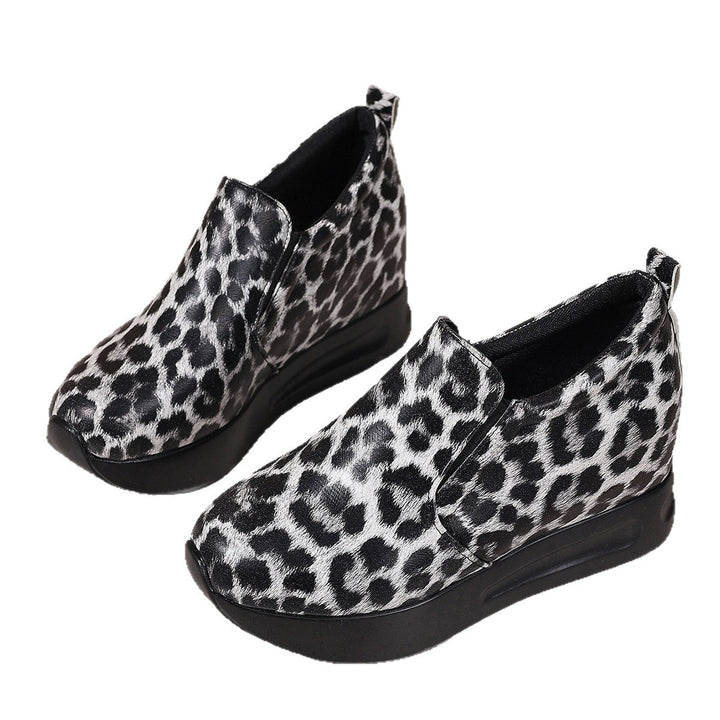 Dame Sneakers med moderne leopardmønster og skridsikker sålekonstruktion Stilla