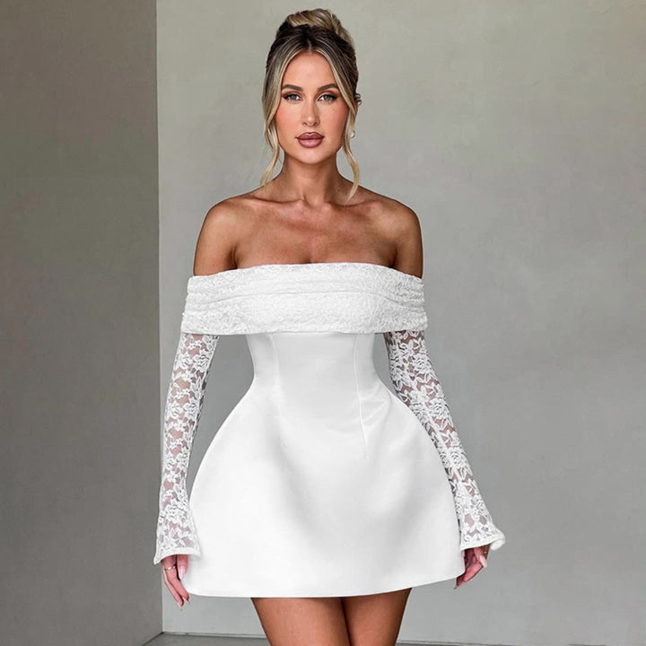 Dame Off-Shoulder Kjole med elegante spidsærmer og svajende nederdel Stilla