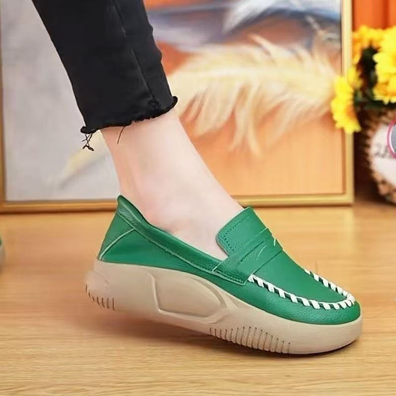 Dame Slip-On Mokkasiner med elegant pyntesyning og komfortabel profilsål Stilla