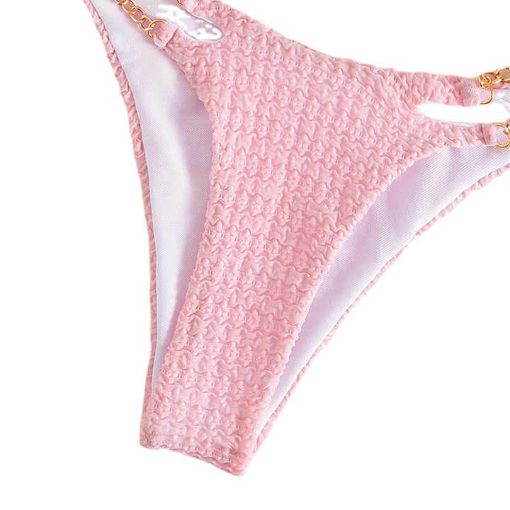 Dame triangel-bikini med raffinerede kædeaccentuer og højkvalitets ribstruktu Skovae