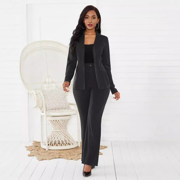 Dame mode blazer-dragt med slim-fit snit og elegant design Stilla