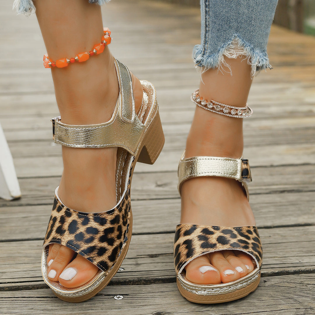 Dame mode Plateau-sandaler med leoparddesign og justerbar rem Stilla