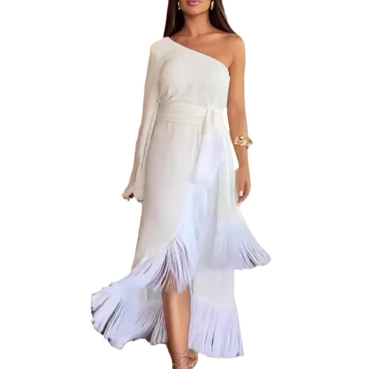 Dames Elegant Maxi Kjole med Asymmetrisk Design og Frynsede Detaljer