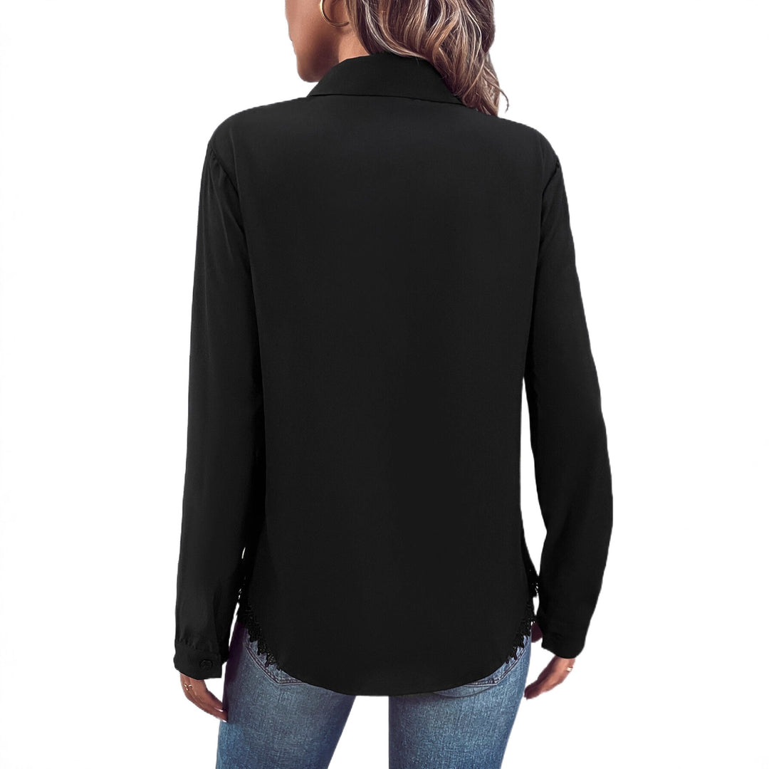 Damer elegant bluse med blonder og knaplukning Stilla
