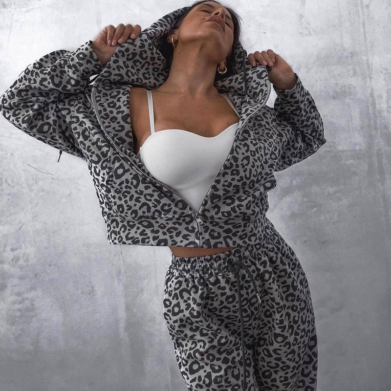 Dame afslappet sæt bestående af leopardmønster sweat shirt og bred bukse stil Stilla