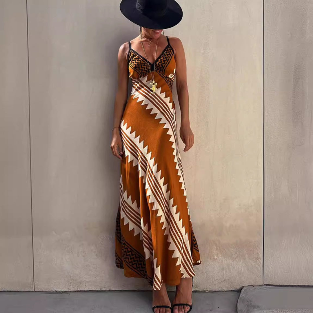 Dame Maxikjole med zigzag mønster og elegant silhuet Stilla