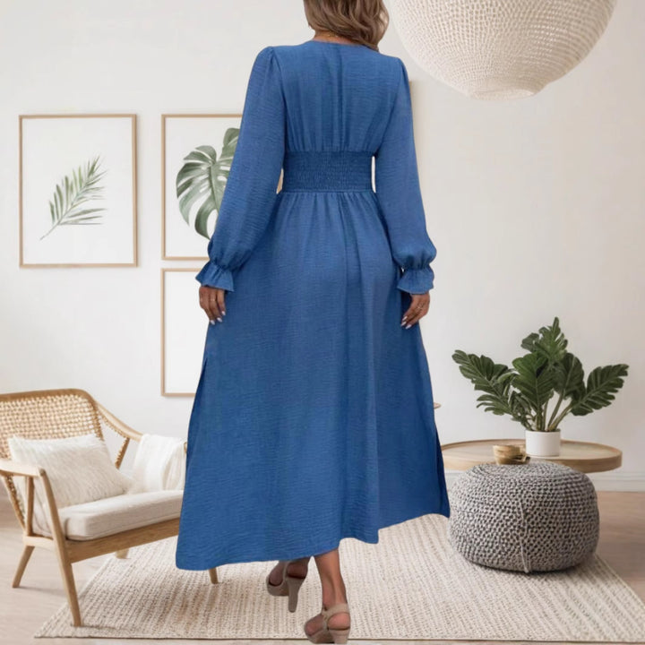 Dame maxikjole med dyb V-udskæring og elegant drapering Stilla