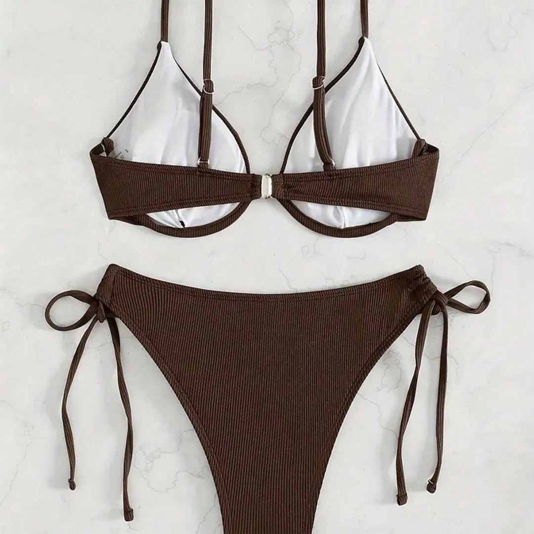 Dame triangel-bikini med justerbare stropper og sidesnøring Skovae