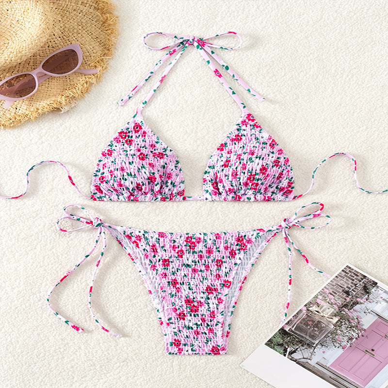 Dame triangle bikini sæt med legende rynk og smukt blomsterdesign Skovae