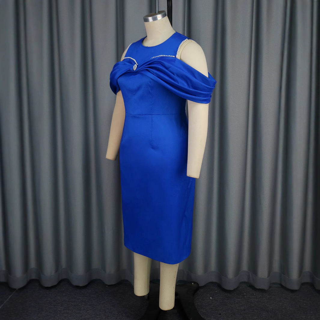 Dame Elegant Cocktailkjole med asymmetrisk skulderdesign og glitrende accent Skovae