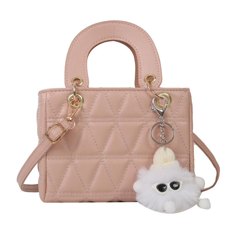 Femme quilted håndtaske med aftagelig charme Stilla