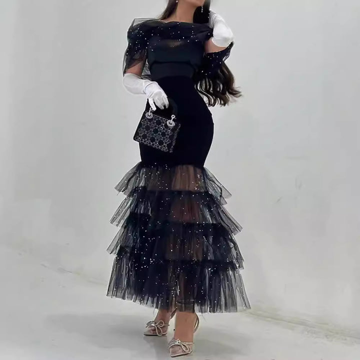 Dame Couture kjole med glitrende tyl lag og elegante ærmer Stilla