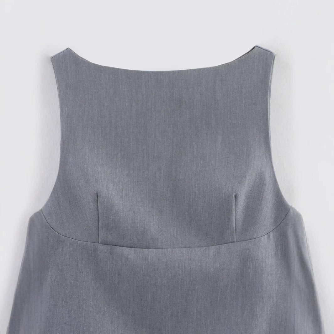 Dame ærmeløs kjole med folded kant og elegant rygudskæring Stilla