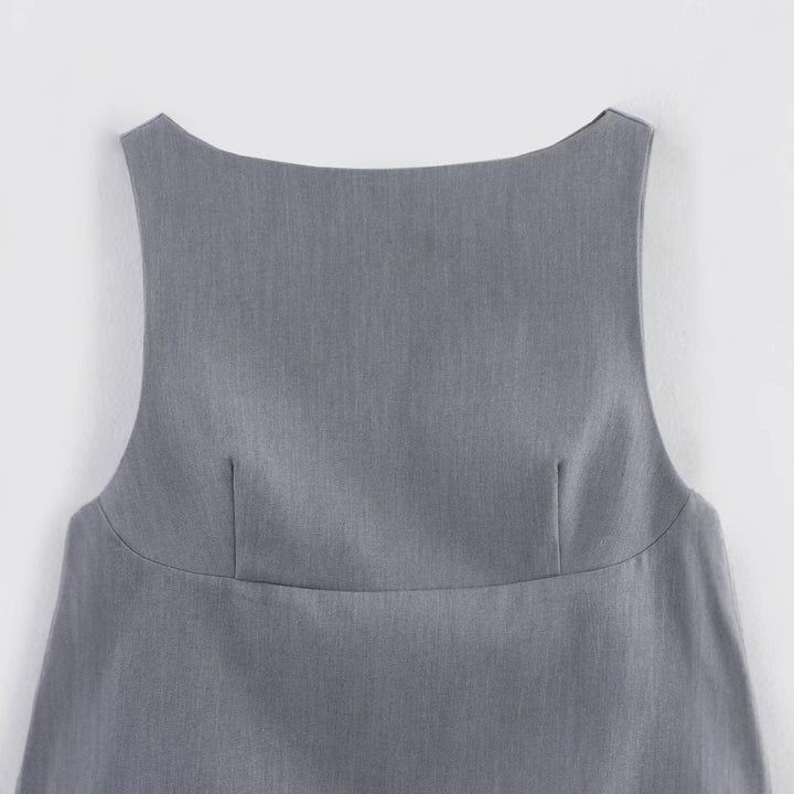 Dame ærmeløs kjole med folded kant og elegant rygudskæring Stilla