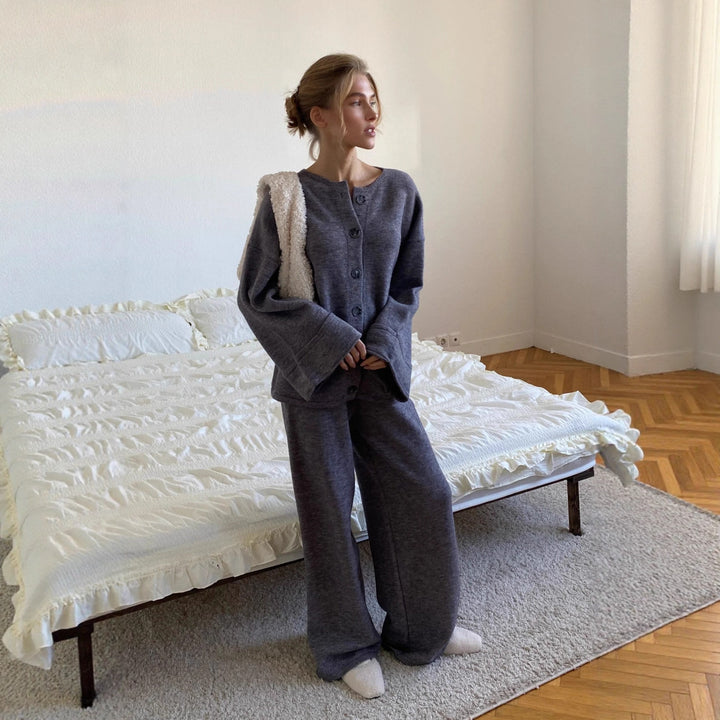 Kvindernes hyggelige strikket loungewear sæt med knaplukning og løs pasform Stilla