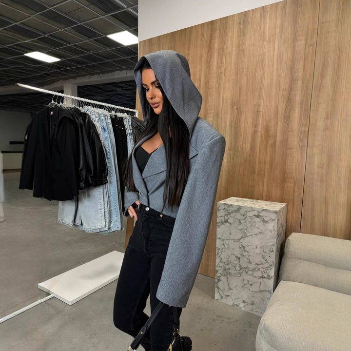 Damer Cropped Blazer med oversized snit og klassisk revers Stilla