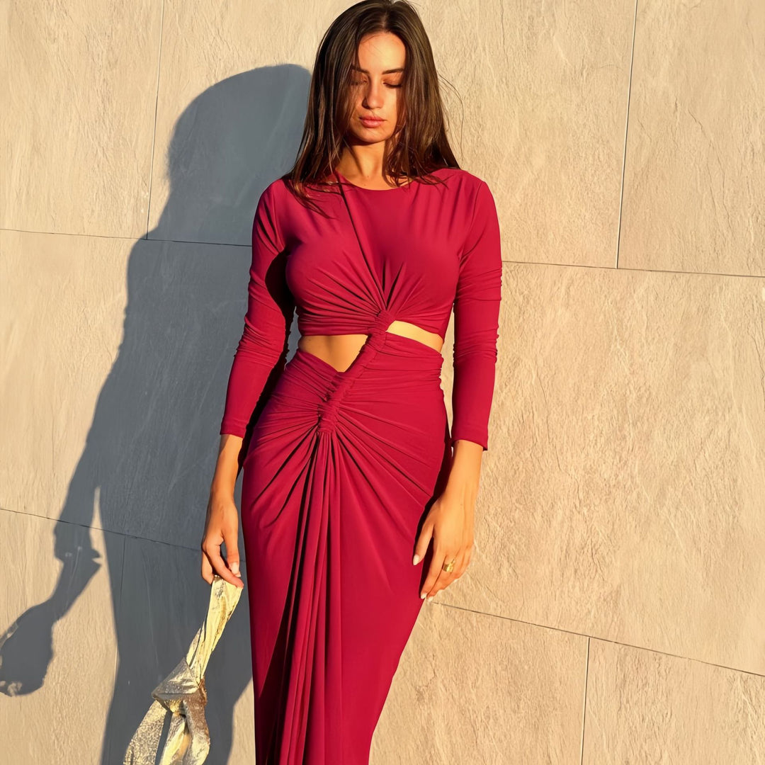 Dame elegant Cut-Out maxikjole med rynket design og asymmetrisk slids Stilla