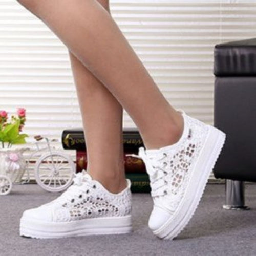 Dame Sporty Sneakers med luftgennemtrængeligt spids-design Stilla