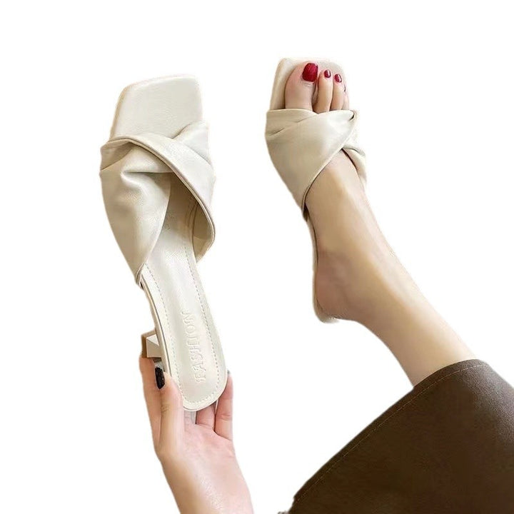 Dame Mules med tredobbelt rem og elegant blokhæl Stilla