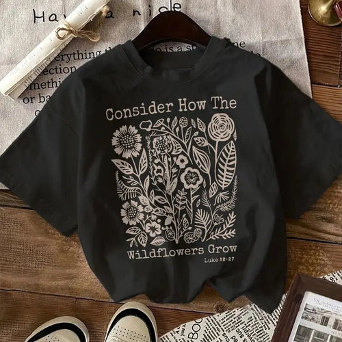Dame T-shirt med florale motiv og inspirerende skrift Stilla
