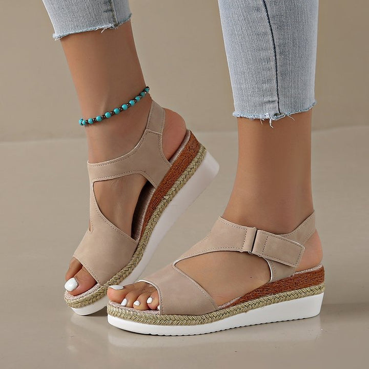 Dame modische kile-sandaler med komfortabel fodsenge Stilla