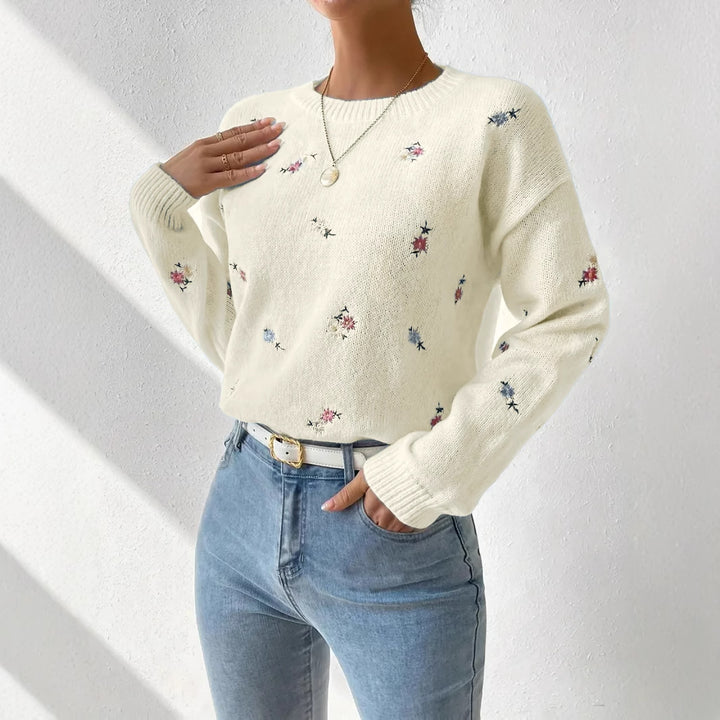 Damens festlige sweater med blomsterbroderi og afslappet snit Stilla
