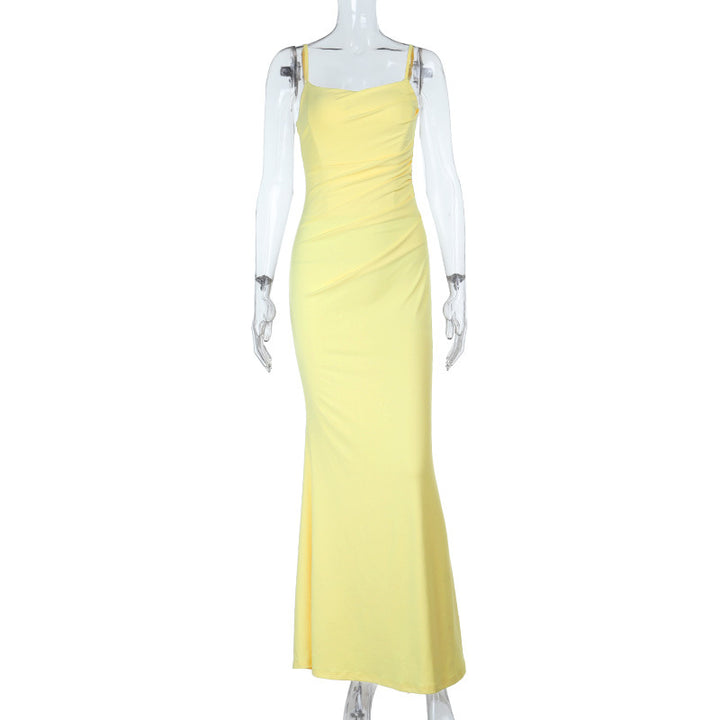 Dame Flydende Maxikjole med asymmetrisk snit og elegant drapering Skovae