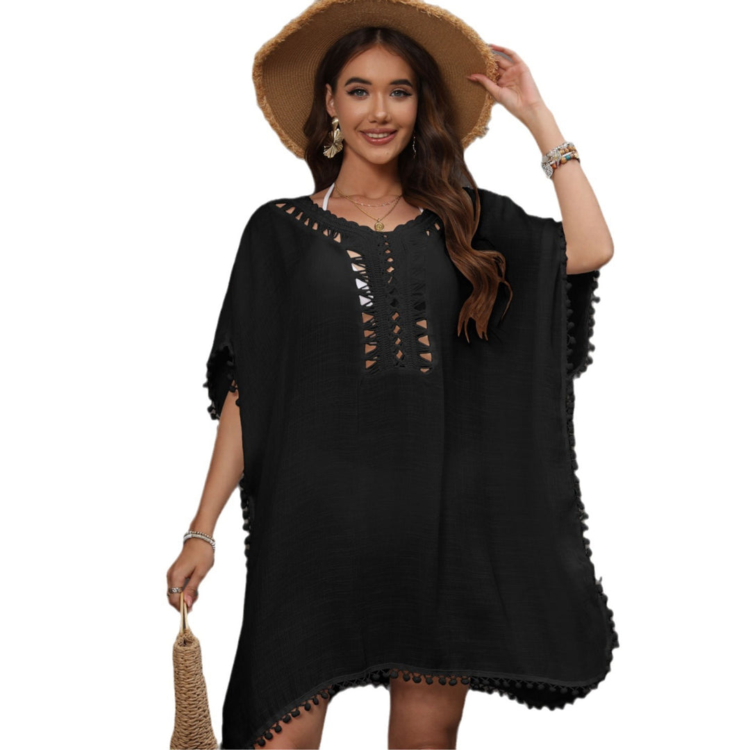 Femme Elegante Pom-Pom Trim Kaftan Cover-Up Stilla