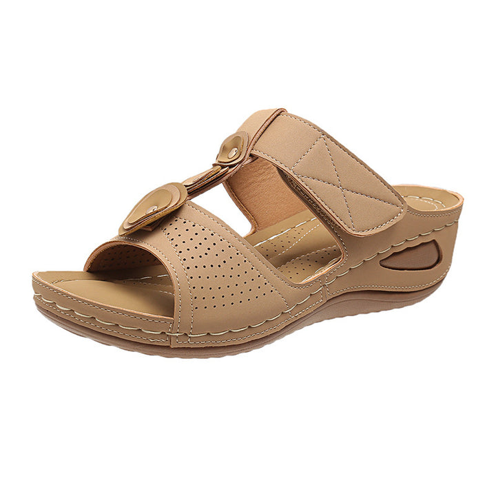 Dame Komfortable kile sandaler med fashionable accenter Stilla