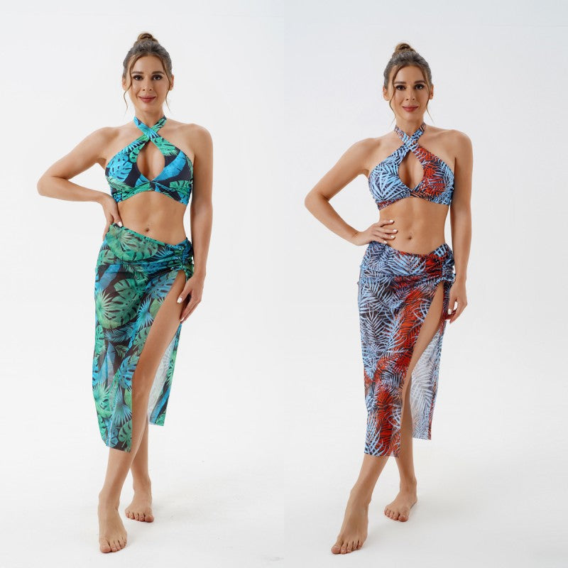 Dame bikini-sæt med blomsterprint omslagsskørt og moderne snit Stilla