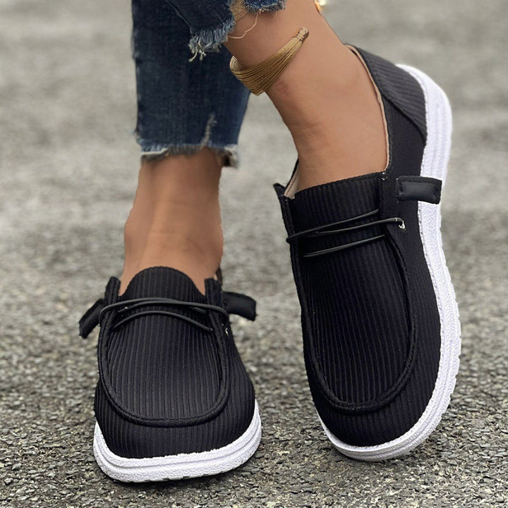 Damer Komfortable Slip-On Sko med elastisk Overdel og moderigtigt Design Stilla