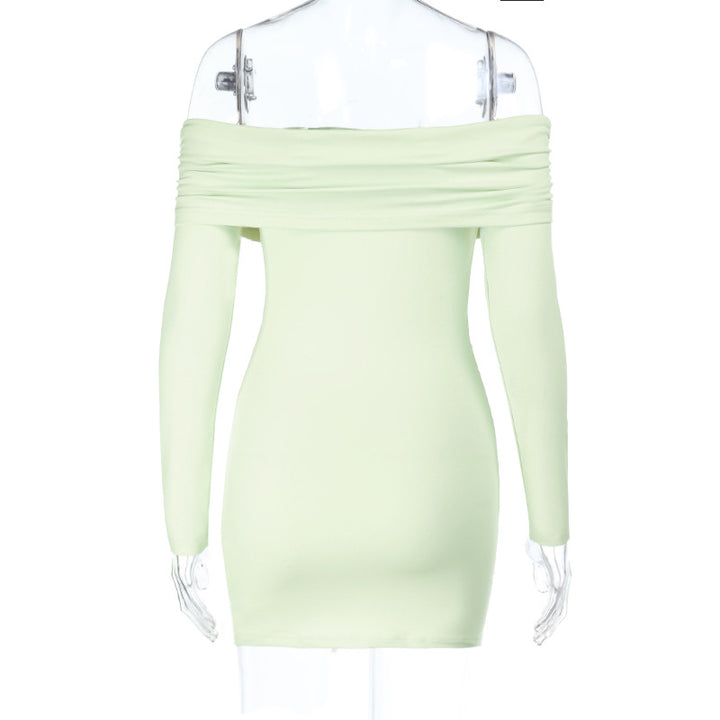 Dame figurtilpasset Off-Shoulder Minikjole med rynkning og elegant silhuet Skovae