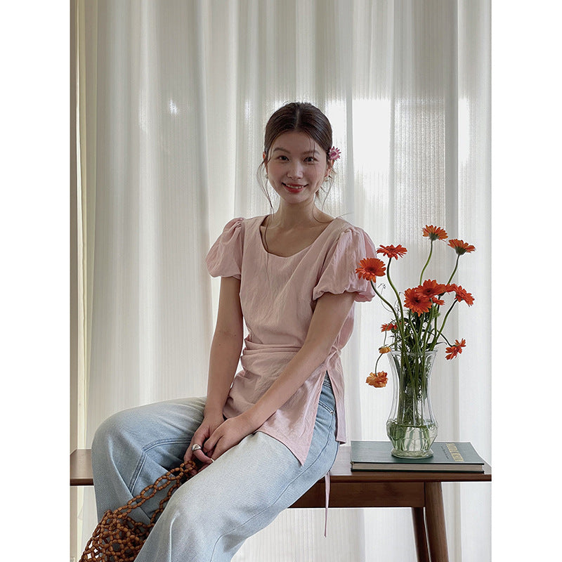 Damer Rynket T-shirt med asymmetrisk snit og justerbare stropper Stilla