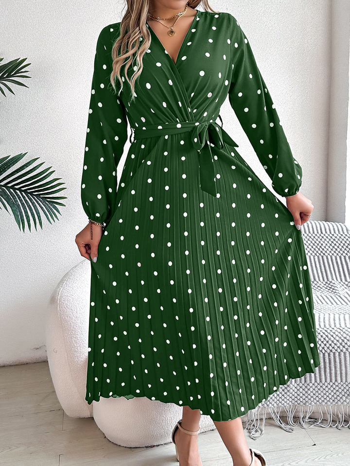 Dame omslagkjole med prikmønster og draperinger Stilla