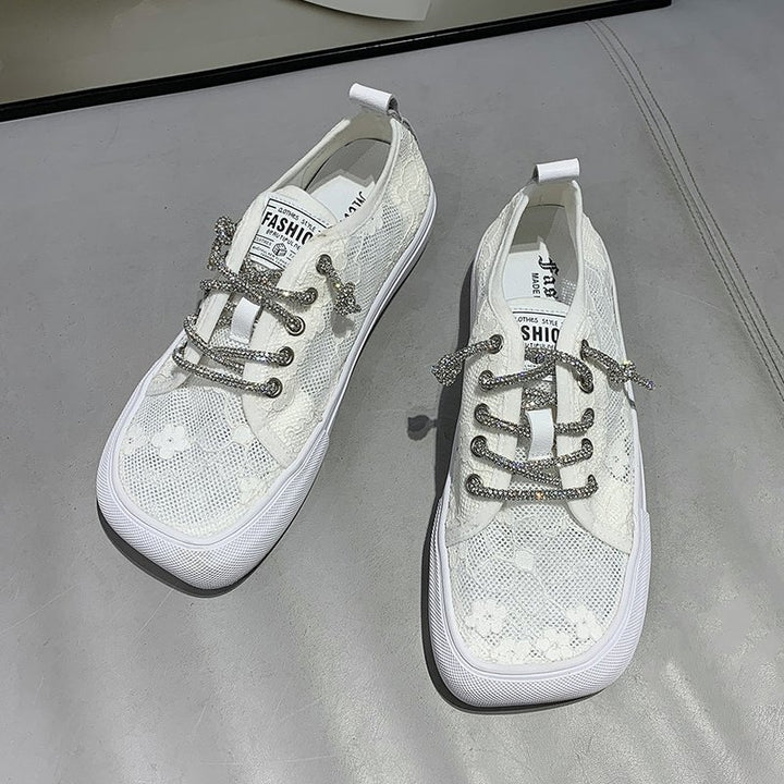 Dame mode sneakers med elegant spidse mønster og glitrende snørebånd Stilla