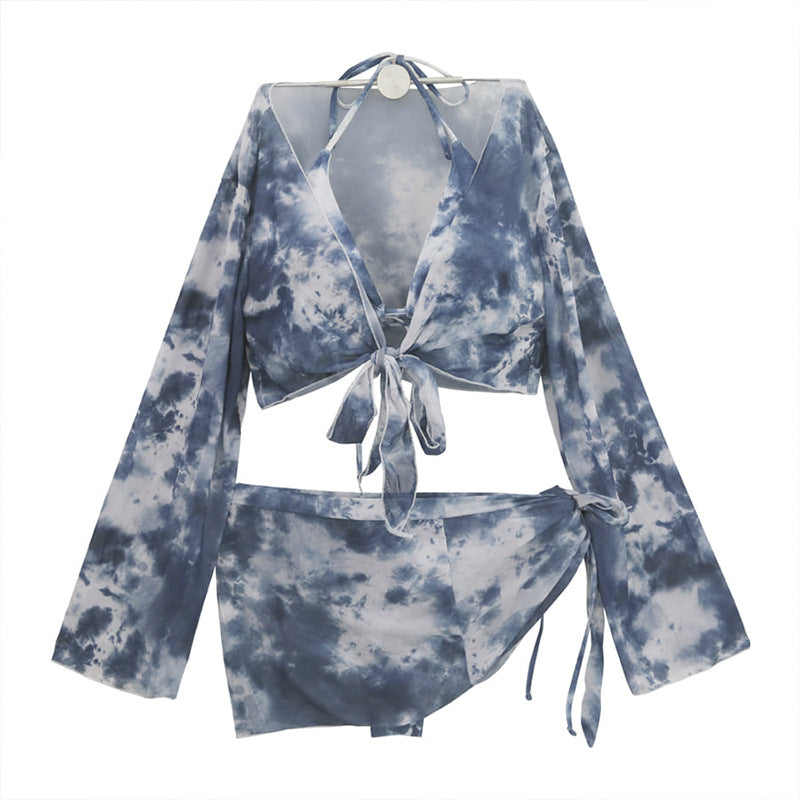 Dame bikini-sæt med blomsteret indpakningsoverdel og højtstående shorts Stilla