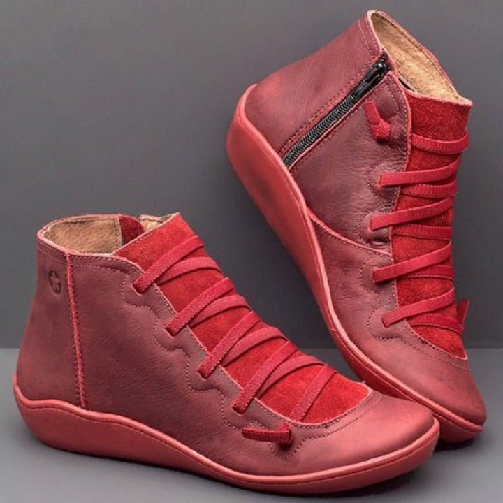 Dame Sporty High-Top Sneakers i blødt læder med dekorative snørredetaljer Stilla