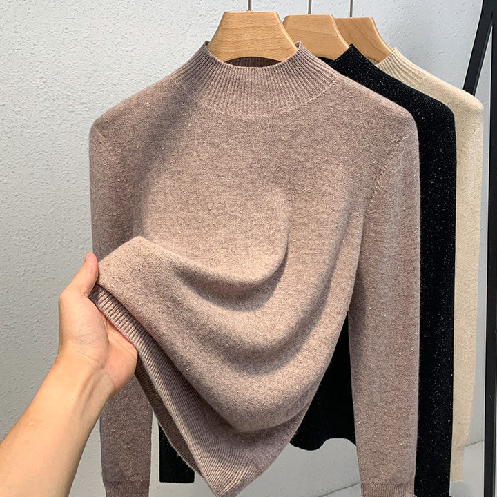 Dame strikpullover med fin glimmergarnstruktur og moderne ståkrave Stilla