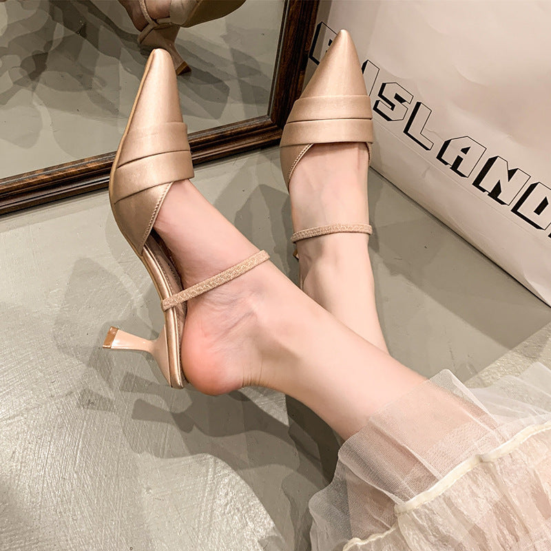 Dame spids tå Slingback-hæle med elegante stropper Stilla