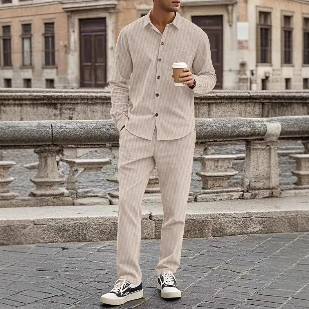 Herrer moderigtigt by-outfit med fin struktur Stilla