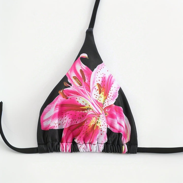 Dame Strand-Bikini med raffineret floral design og matchende lang sarong Stilla