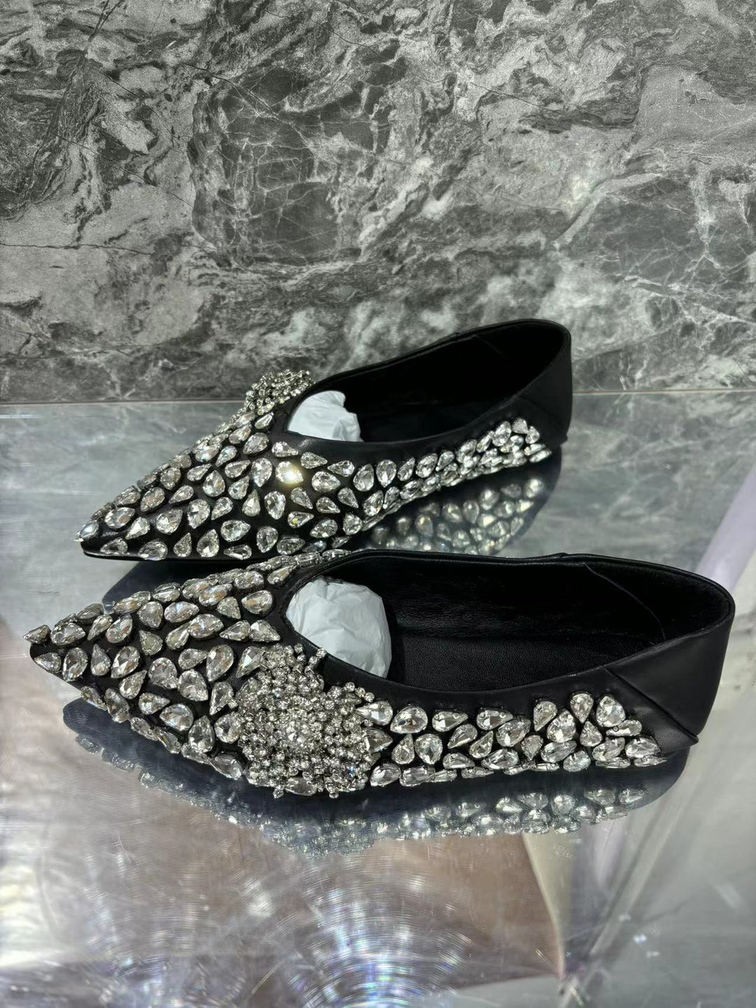 Femme Crystal-Besatte Spidse Ballerinaer Stilla