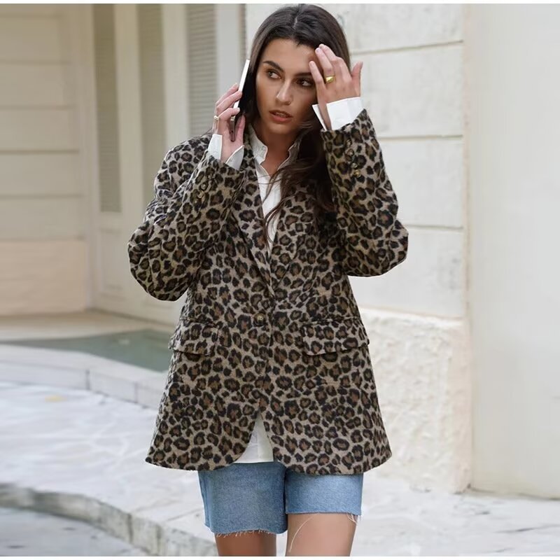 Dame elegant blazer jakke i stilfuldt leopardmønster Stilla