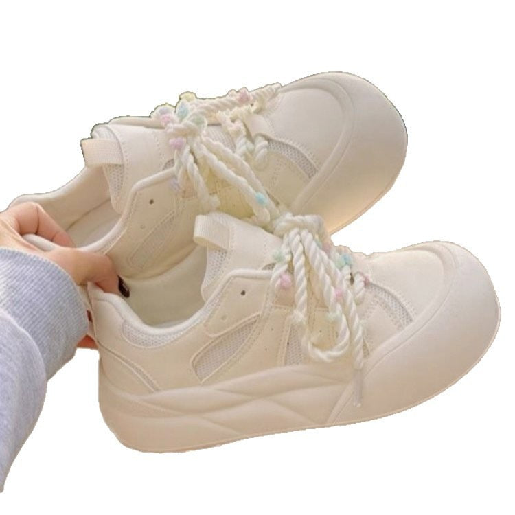 Dame Sneaker med dekorativt snøresystem og åndbart mesh-overdel Stilla