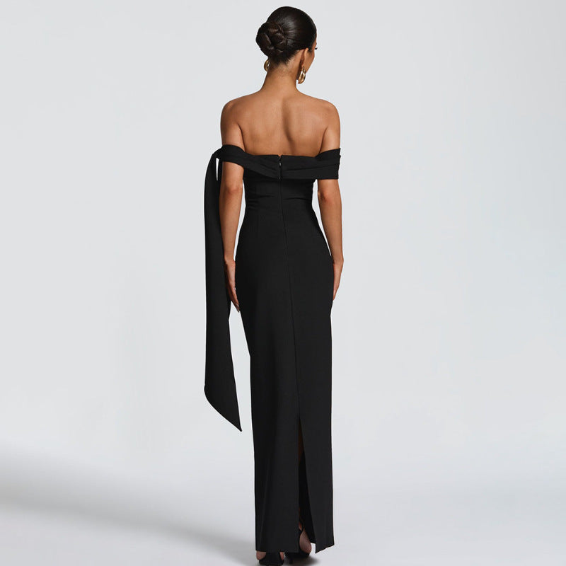 Dame Elegant aften kjole med off-shoulder-design og flydende kappe Skovae