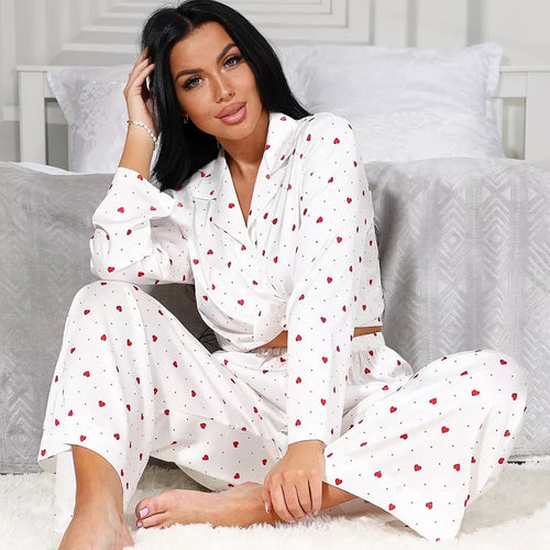 Dame pyjamasæt med dekorativt prikkedesign og komfortabel pasform Stilla